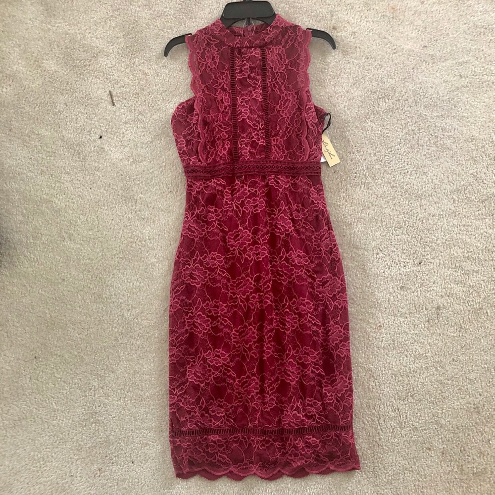 Dress - Picture 1 of 1